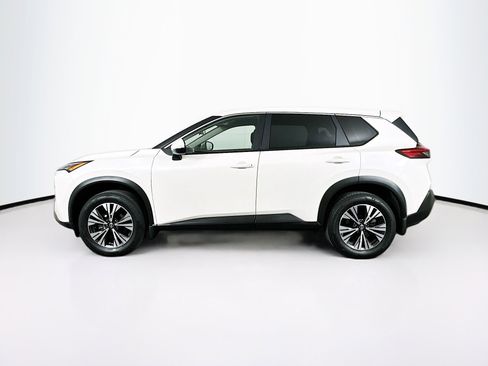 Used 2023 Nissan Rogue SV image 4