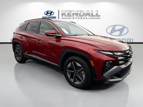 Certified 2025 Hyundai Tucson SEL image 1