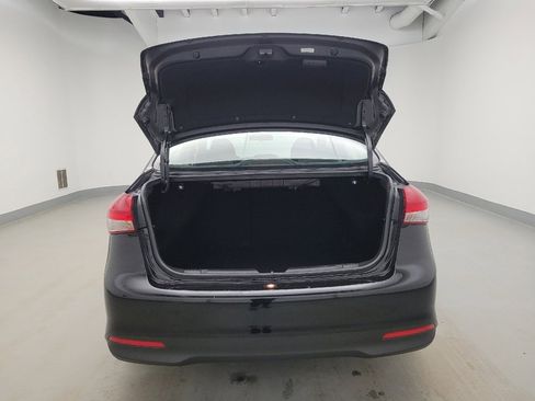 Used 2017 Kia Forte LX image 29