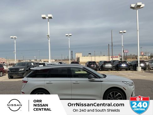 Used 2024 Lincoln Corsair Grand Touring w/ Equipment Group 302A image 4