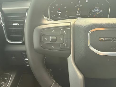 Used 2025 GMC Sierra 2500 Denali AWD/4WD image 17