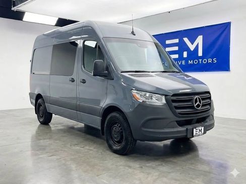 Used 2020 Mercedes-Benz Sprinter 2500 image 1
