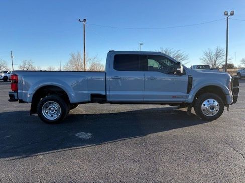 Used 2026 Ford F450 Platinum w/ FX4 Off-Road Package image 6