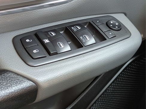 Used 2019 RAM 1500 Big Horn RWD image 22