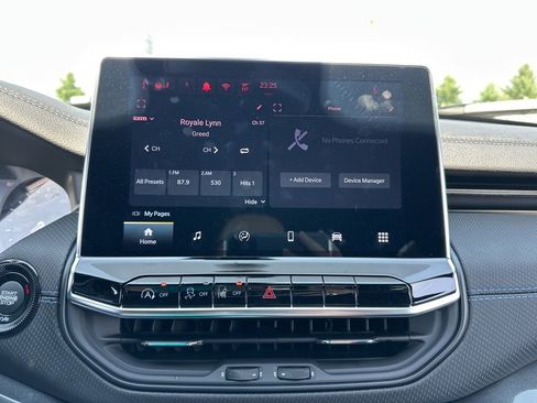 New 2025 Jeep Compass Latitude w/ Altitude Special Edition image 9