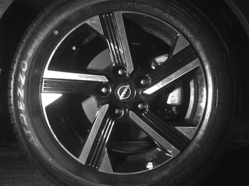 Used 2025 Nissan Sentra SV image 13