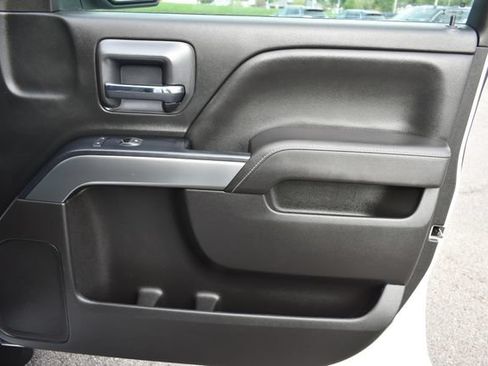 Used 2018 Chevrolet Silverado 1500 LT w/ All Star Edition AWD/4WD image 40