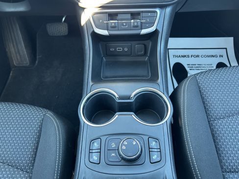 Used 2022 GMC Terrain SLE w/ Driver Convenience Package image 21