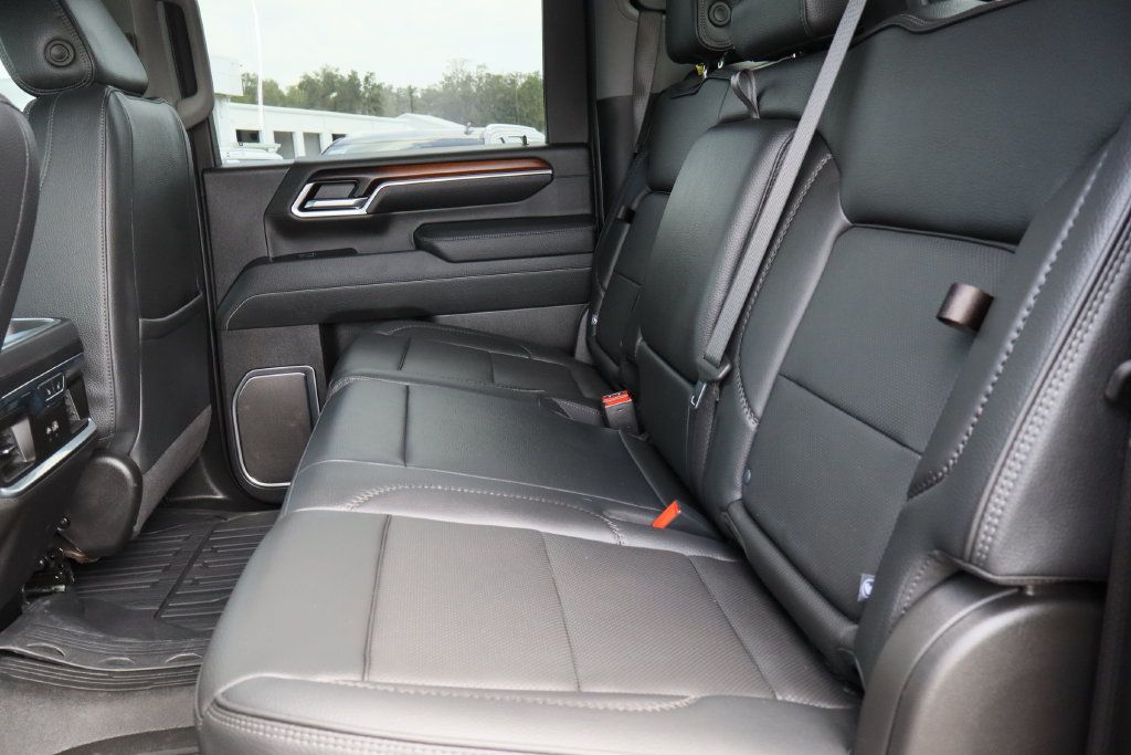 Used 2025 GMC Sierra 2500 Denali w/ Denali Reserve Package AWD/4WD image 28