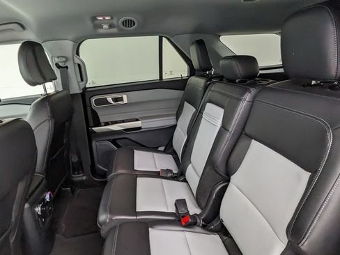Certified 2023 Ford Explorer XLT w/ Equipment Group 202A AWD/4WD image 35