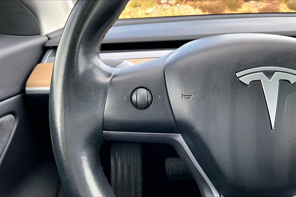 Used 2018 Tesla Model 3 Long Range AWD/4WD image 18