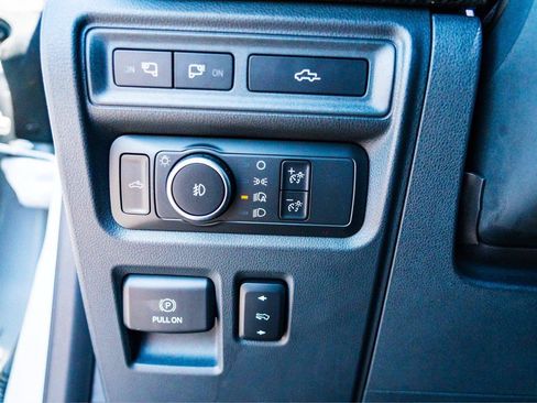 Used 2021 Ford F150 Lariat w/ Equipment Group 502A High AWD/4WD image 16