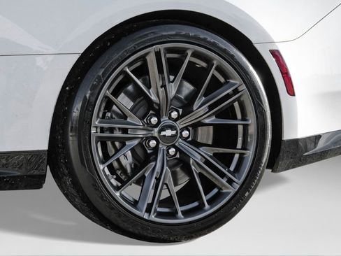 Used 2018 Chevrolet Camaro ZL1 image 56