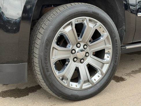 Used 2016 GMC Yukon Denali w/ Open Road Package image 32