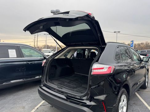 Used 2022 Ford Edge SE image 34