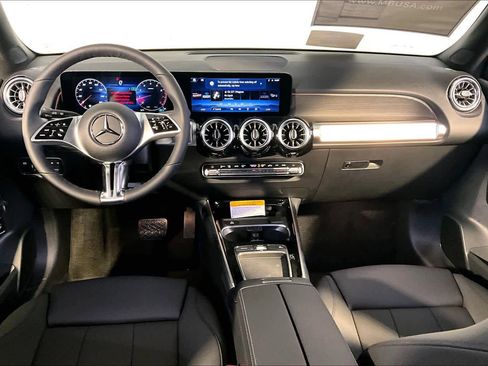 New 2026 Mercedes-Benz GLB 250 4MATIC image 7