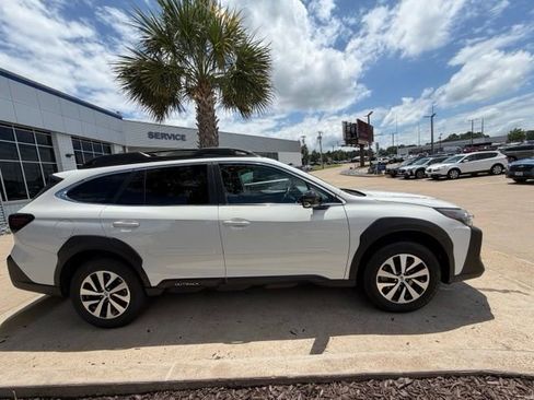 Used 2025 Subaru Outback Premium AWD/4WD image 21
