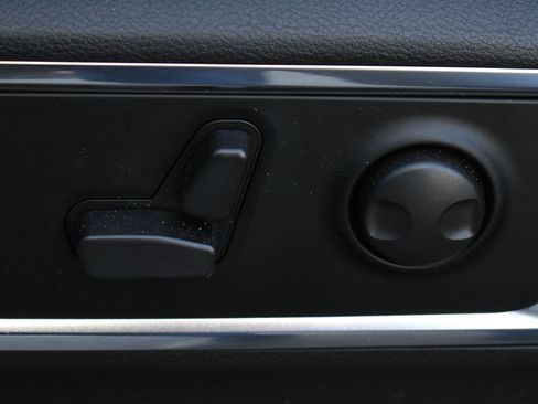 Used 2026 RAM 1500 Laramie image 13