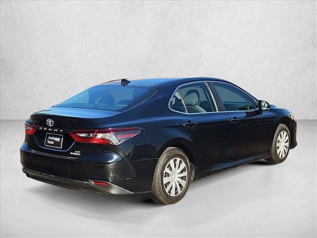 Used 2023 Toyota Camry LE FWD image 5