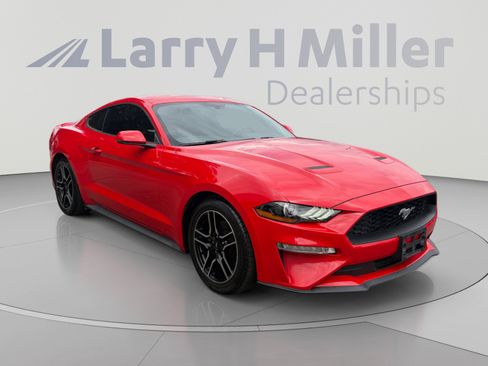 Used 2020 Ford Mustang Premium RWD image 7