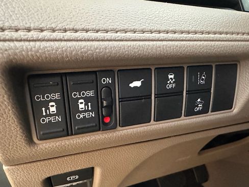 Certified 2019 Honda Odyssey EX-L image 12