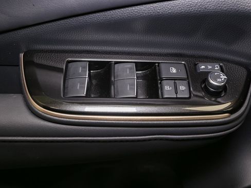 Used 2026 Toyota Crown AWD/4WD image 36