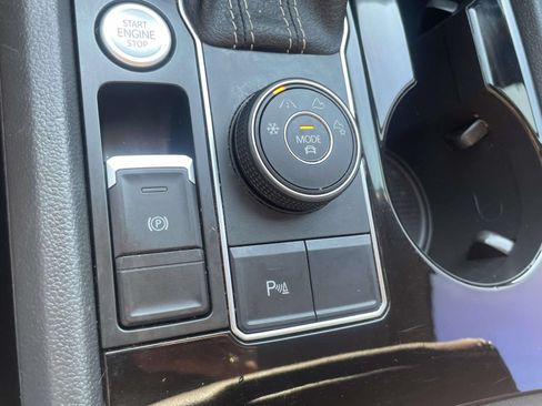 Used 2022 Volkswagen Atlas SE w/ Black Wheel Package AWD/4WD image 20
