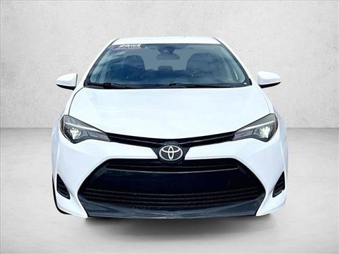 Used 2019 Toyota Corolla LE image 3