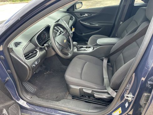 Used 2025 Chevrolet Malibu LS FWD image 7