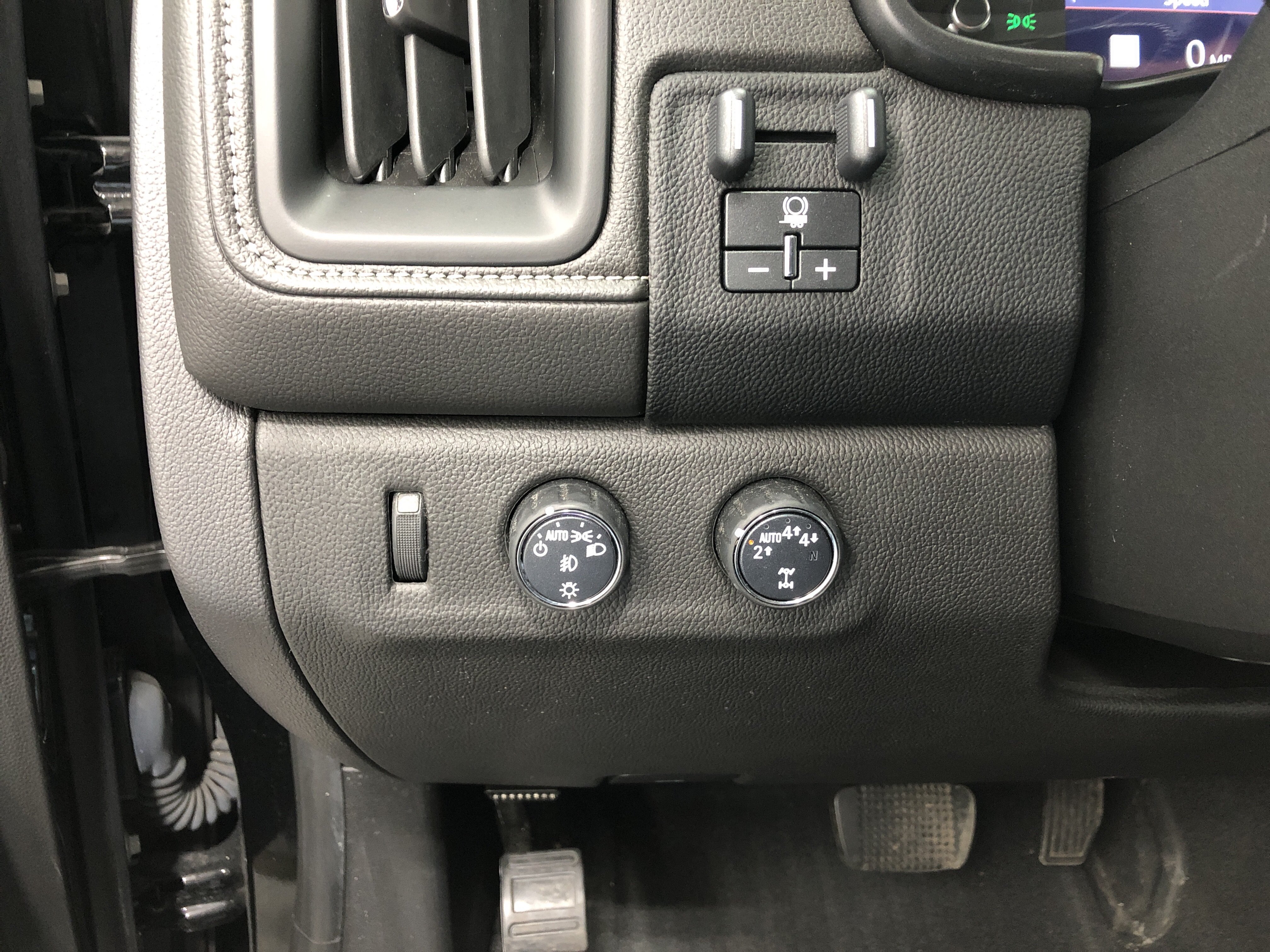 Used 2021 GMC Canyon Denali AWD/4WD image 15