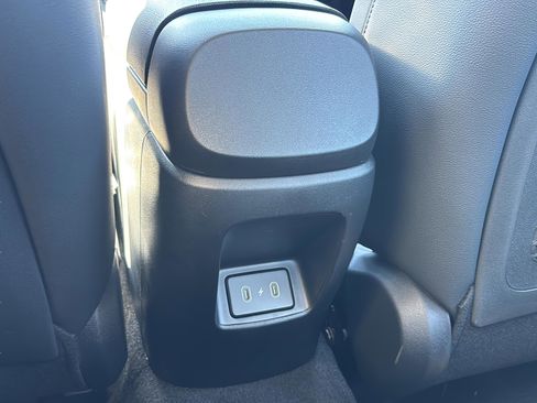 New 2026 Hyundai Elantra Limited FWD image 14