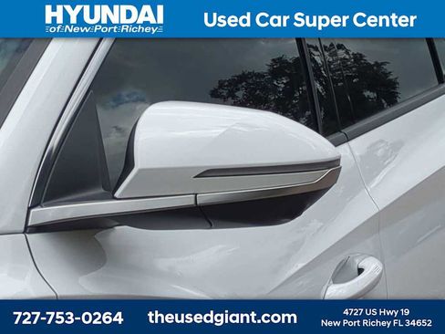 Used 2026 Hyundai Tucson Limited AWD/4WD image 11