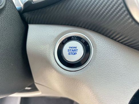 Used 2019 Hyundai Santa Fe SE FWD image 28