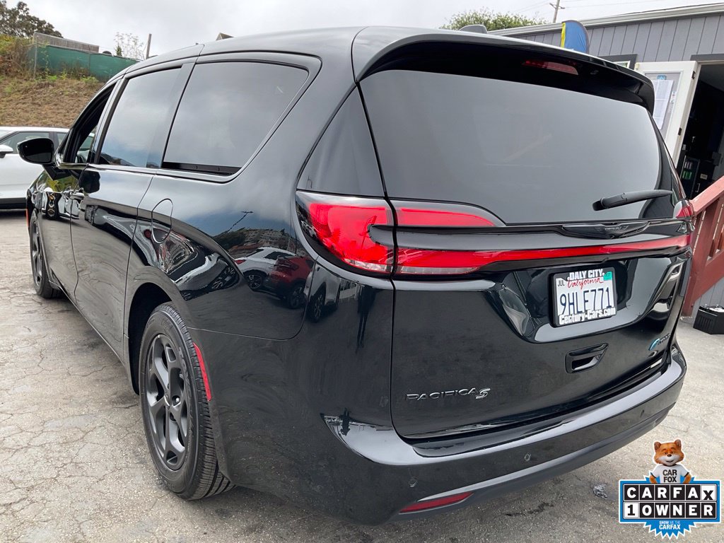 Used 2023 Chrysler Pacifica Limited w/ Uconnect Theater Family Group FWD image 91