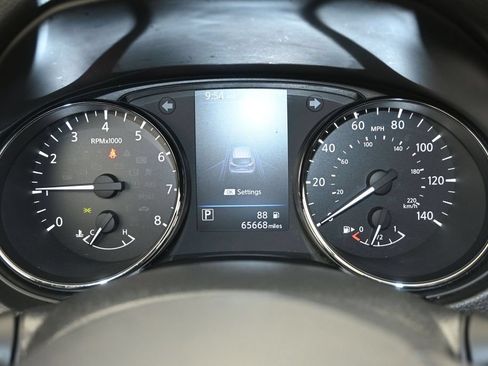 Used 2019 Nissan Rogue Sport SV AWD/4WD image 31