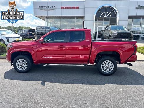 Used 2025 Toyota Tacoma SR5 AWD/4WD image 23