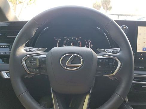 Used 2024 Lexus RX 350 FWD image 58