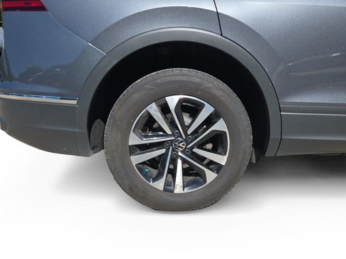 Used 2022 Volkswagen Tiguan S AWD/4WD image 17