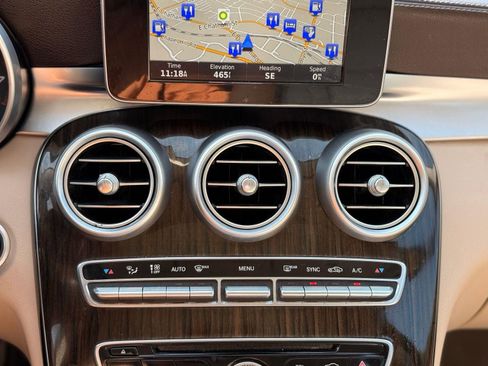 Used 2015 Mercedes-Benz C 300 4MATIC Sedan image 48