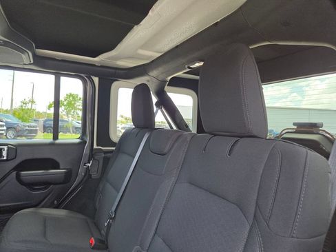 Used 2023 Jeep Wrangler Unlimited Sport AWD/4WD image 22