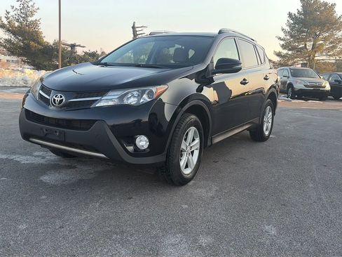 Used 2013 Toyota RAV4 XLE image 11