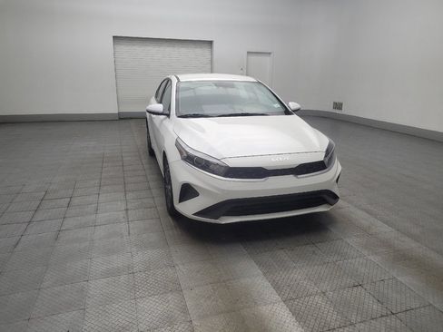 Used 2024 Kia Forte LXS FWD image 13