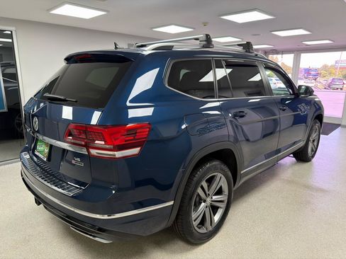 Used 2019 Volkswagen Atlas SEL R-Line AWD/4WD image 3