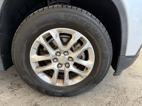 Used 2018 Chevrolet Traverse LS image 4