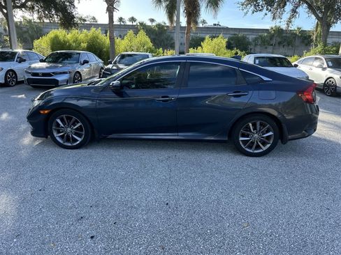 Used 2019 Honda Civic EX image 3