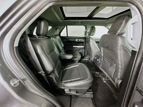 Certified 2023 Ford Explorer XLT w/ Equipment Group 202A AWD/4WD image 34
