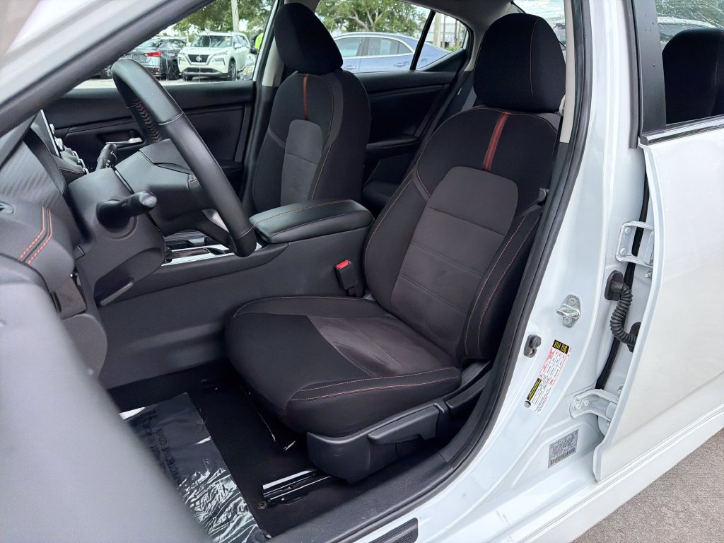 Used 2023 Nissan Sentra SR w/ Trunk Package FWD image 30