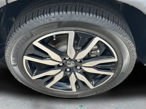 Used 2021 Honda Pilot Touring image 13