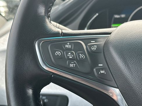 Used 2019 Chevrolet Bolt Premier w/ Infotainment Package image 37