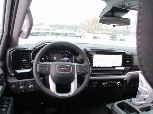 New 2026 GMC Sierra 1500 SLE AWD/4WD image 12